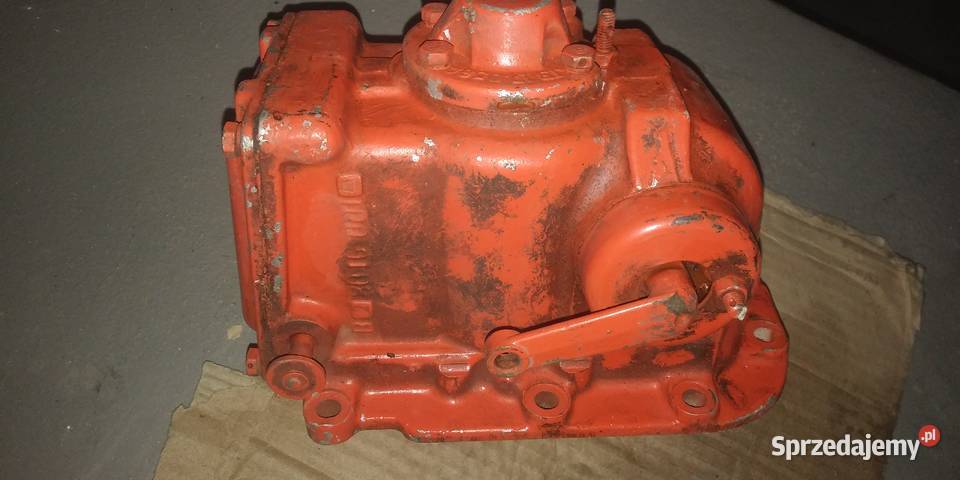 Pompa wtryskowa DT 75 spycharka spychacz leżak mazowieckie Wilga