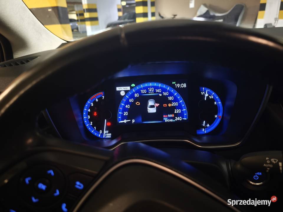 Toyota Corolla Sedan 2021 Comfort Style E21 18 komputer pokładowy Warszawa