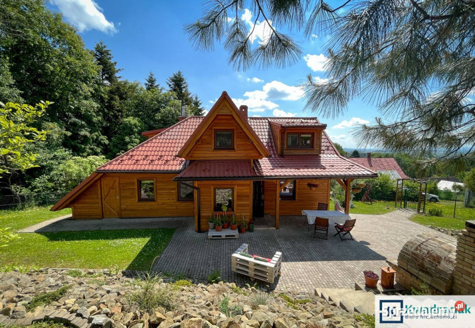 sprzedaży domu wolnostojącego 180m2 Korczyna sprzedam