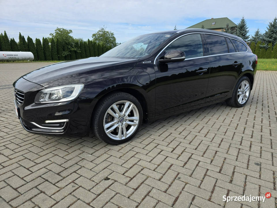 Volvo V60 24d5Hybryda Kutno