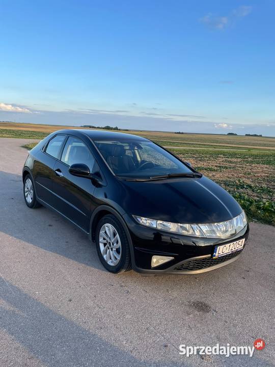 Honda Civic UFO 18 benzyna 2008 r 140 207 000 Chełm