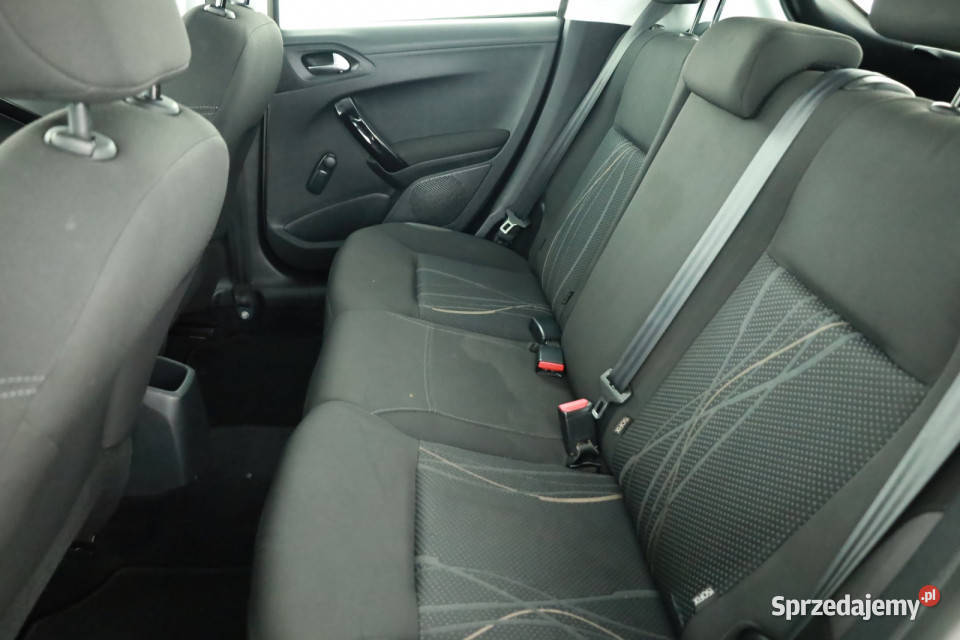 Peugeot 208 14 VTi Piaseczno