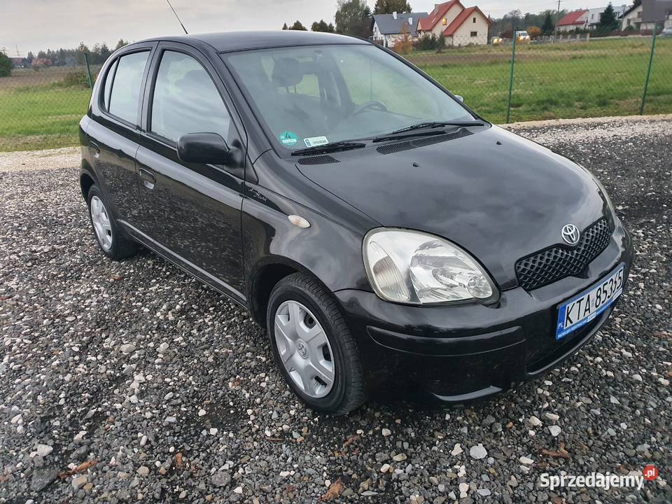 TOYOTA YARIS 13 BENZYNA 2004 Łęg Tarnowski sprzedam