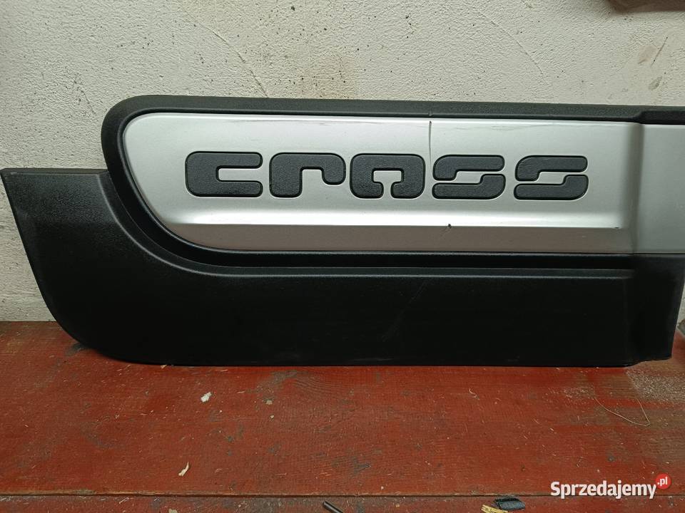 Listwa drzwi prawych tył panda cross Karoseria Tychy