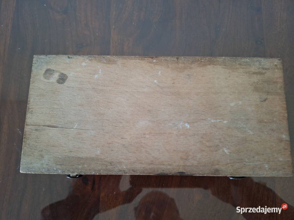 Zestaw odważników niemieckich w drewnianym etui pomorskie Gdańsk