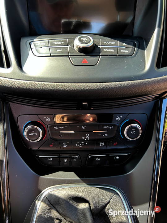 Ford Kuga 15 EcoBoost 4x2 Titanium bez wady z Kostrzyn nad Odrą