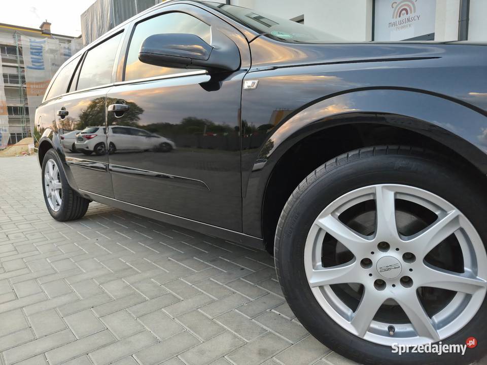 Opel Astra H Lift16 Benzyna stanBez grama Radomsko