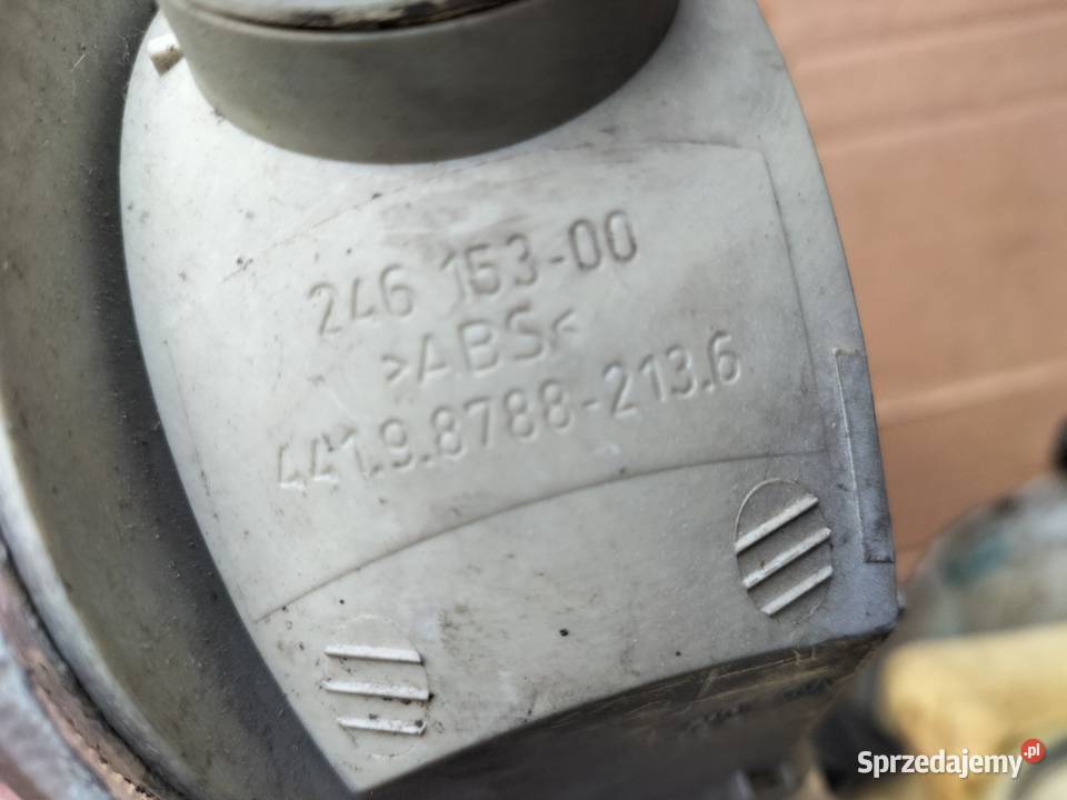 KIERUNKOWSKAZ LEWY Skoda Felicia I 24615300 Kamień-Kolonia