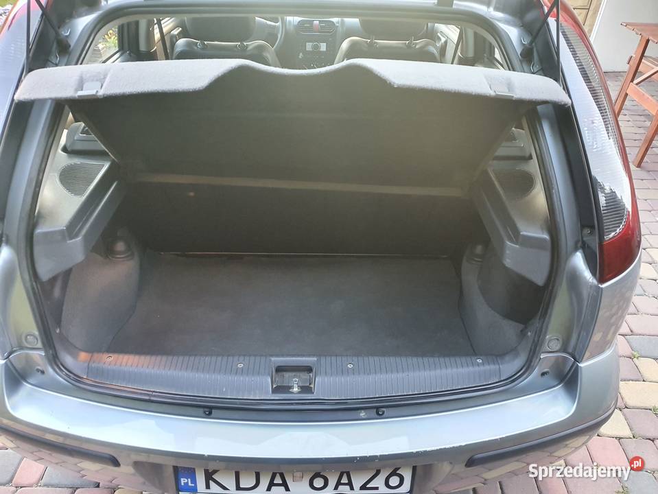OPEL CORSA 12 BENZYNA 2008 garażowany Łęg Tarnowski