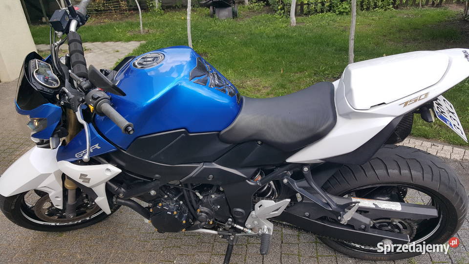 Suzuki GSR 750 18500przebiegu nieuszkodzony Rudnik nad Sanem