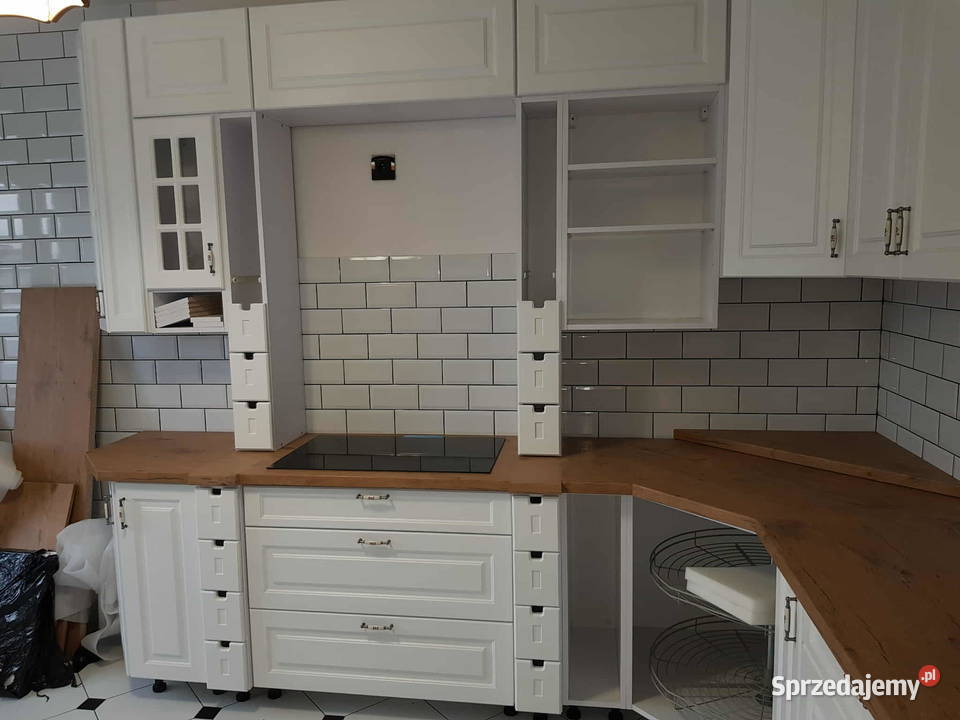 SzafyGarderoby na wymiar