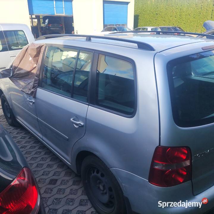 VW TOURAN USZKODZONY SILNIK Touran mazowieckie Warszawa