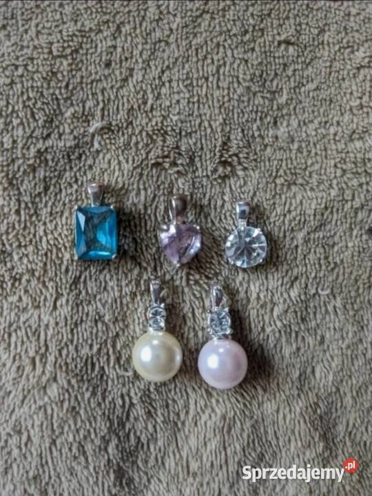 Wisiorki AVON Gdańsk