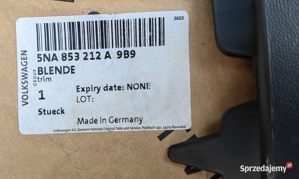 5NA853212A 9B9 VW Tiguan prawa przesłona czerń Zderzaki Rożnów