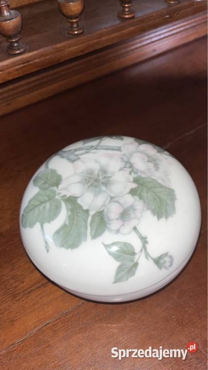 Bombonierka Cudny dekor na białej porcelanie Bez Gdańsk