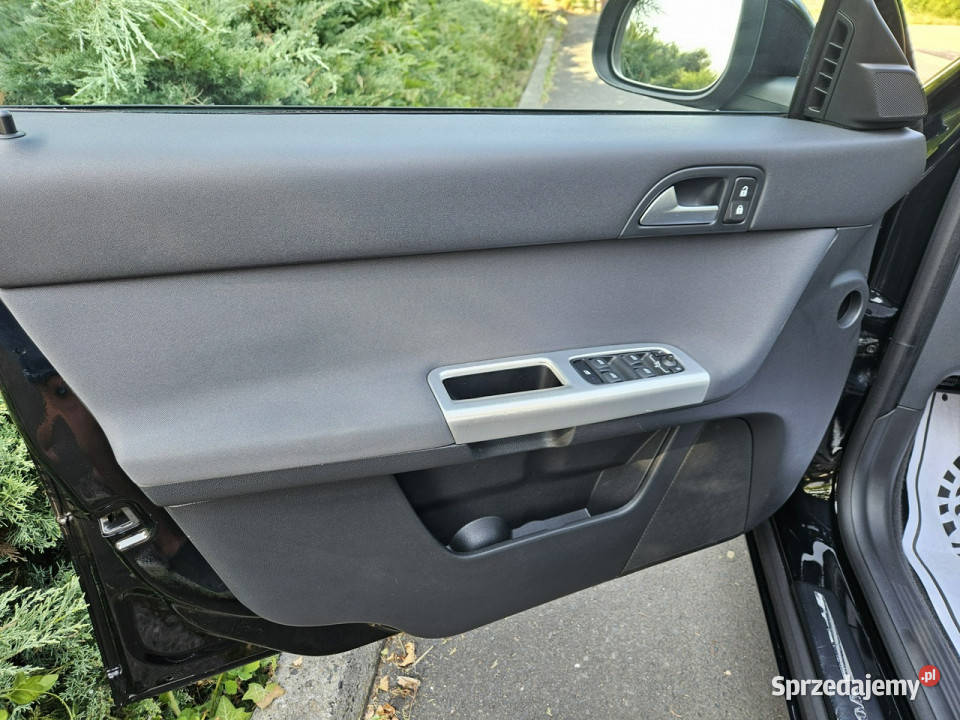 Volvo V50 20d 150 5 cylindrów Super Stan Bogate nieuszkodzony V50 łódzkie
