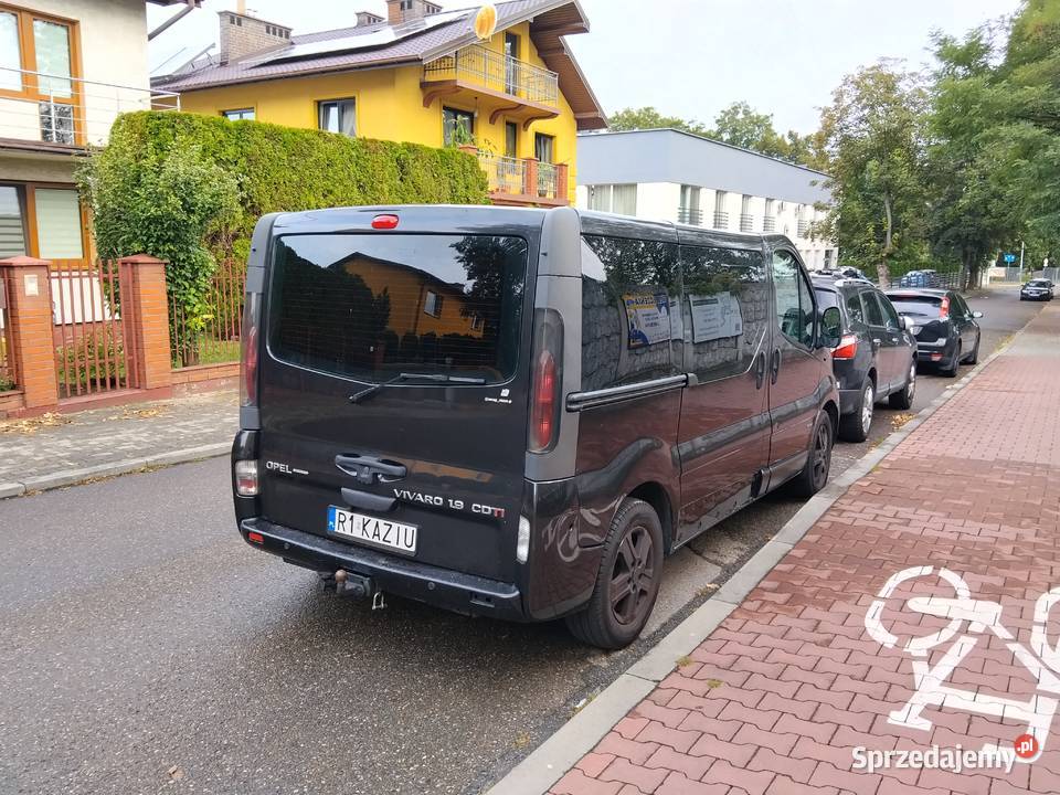 OPEL VIVARO TOUR 19 CDTI podkarpackie