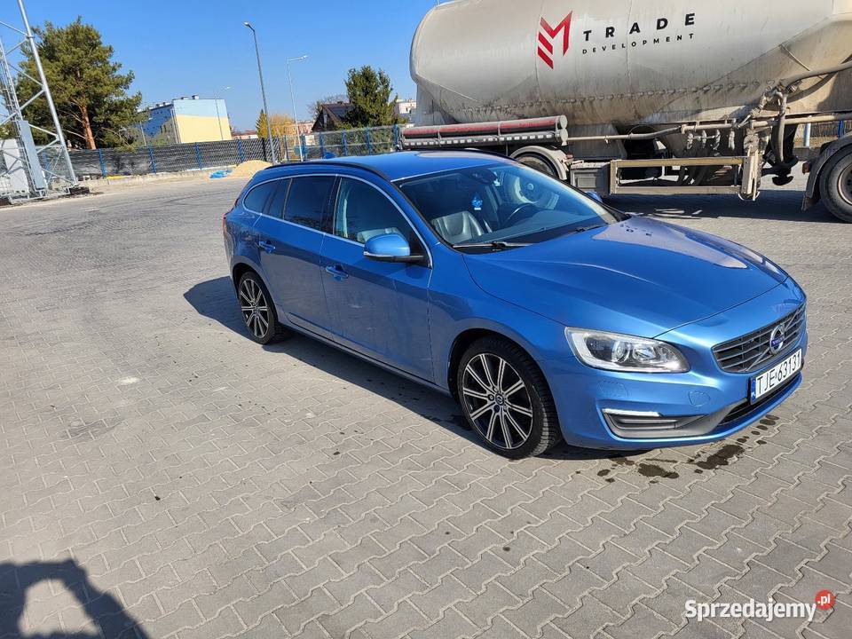 Volvo V60 D2 MOMENTUM światła do jazdy dziennej sprzedam