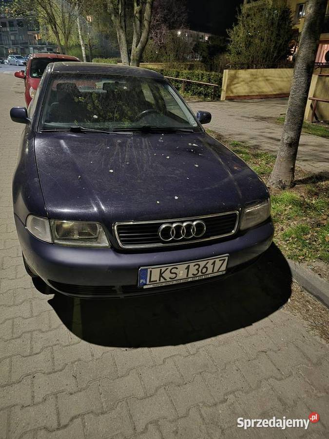 Audi A4B5 16 benzyna długie Opłaty Lublin sprzedam