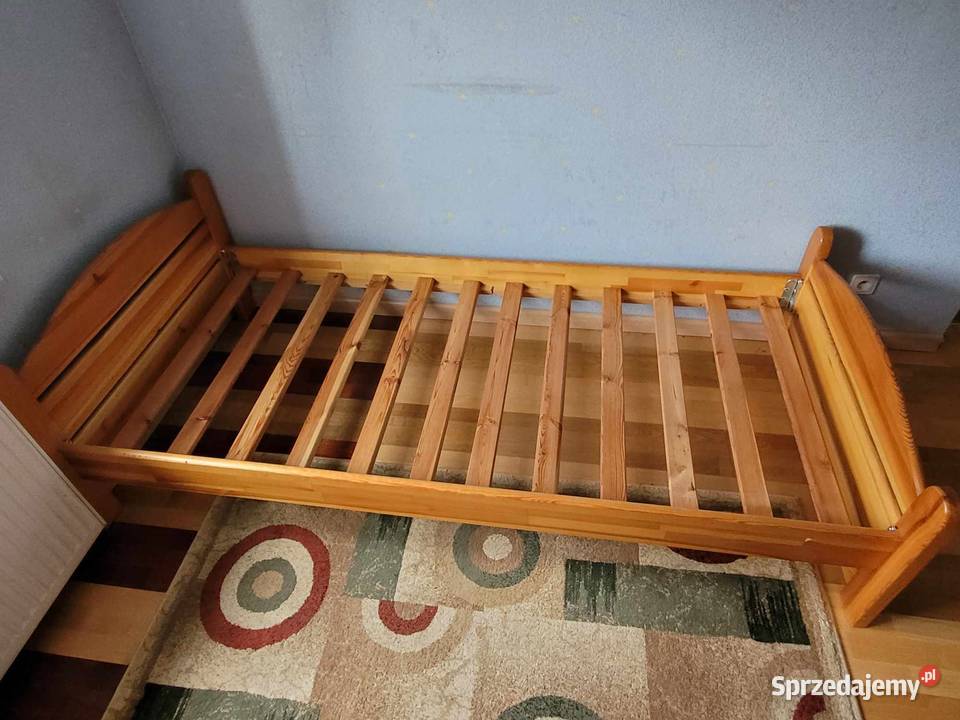 Używane łóżko jednoosobowe z materacem w stanie Rzeszów