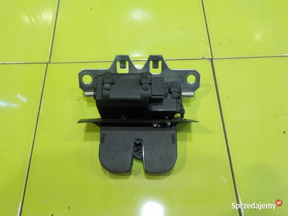 OPEL INSIGNIA A LIFT 14r 5D zamek klapy tyl mazowieckie