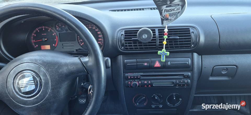 Seat Leon z roku 2002 16 benzyna 105KM Szczecin