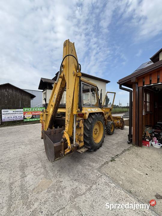 Koparkoładowarka MF 50 Mogielnica