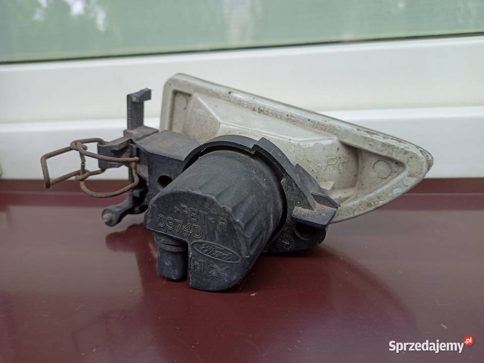 Ford Focus MK1 halogen prawy lampa Lampy przeciwmgielne Sieradz sprzedam