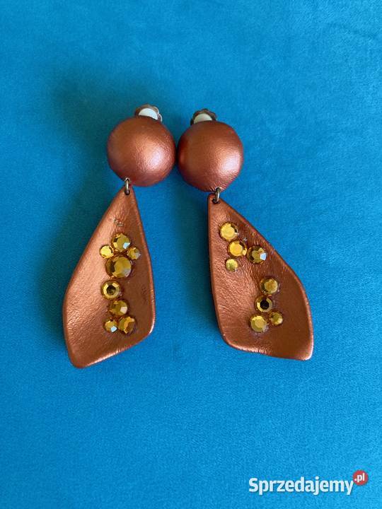 Nowe skórzane unikatowe klipsy vintage dżety