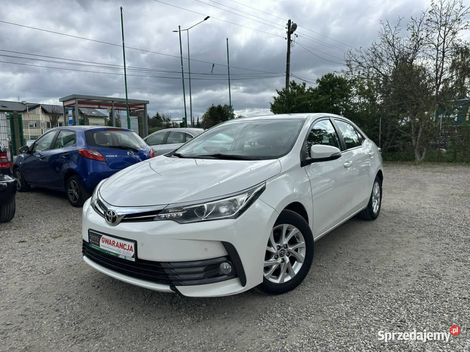 Toyota Corolla 16 benzynaBiała perłaKamera Warszawa sprzedam