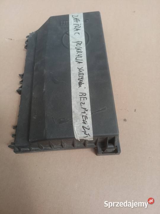 Pokrywa obudowa skrzynki bezpieczników Zafira c Czechy