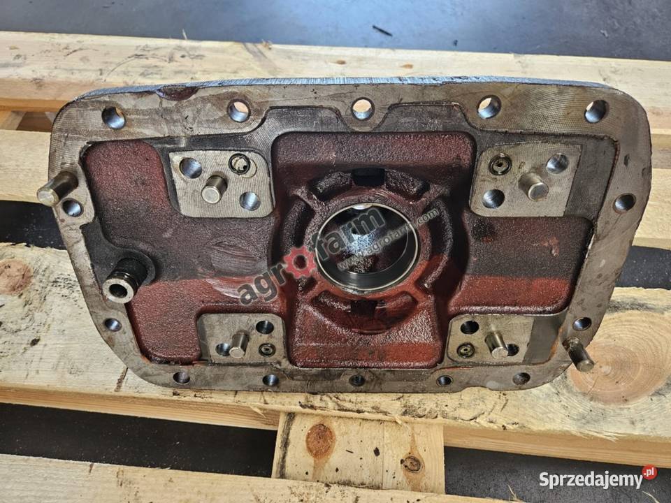 Uchwyt dyferencjału FWD Massey Ferguson 3225 Byków