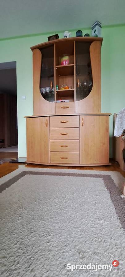 Stylowa witrynka meblowa Krosno