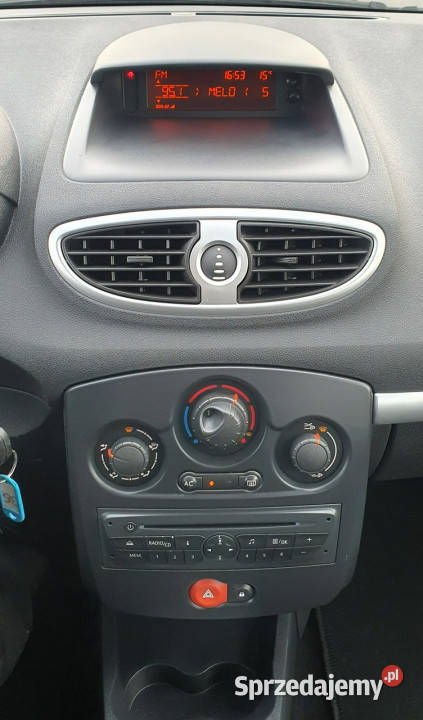 Renault Clio Niski przebiegSerwis w ASO Przyszowice
