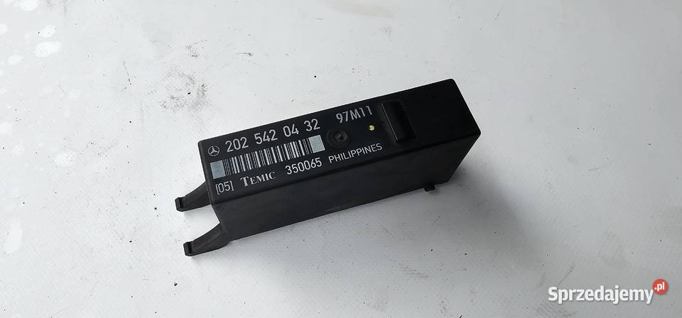 Moduł świateł mercedes w202 2025420432 osobowe