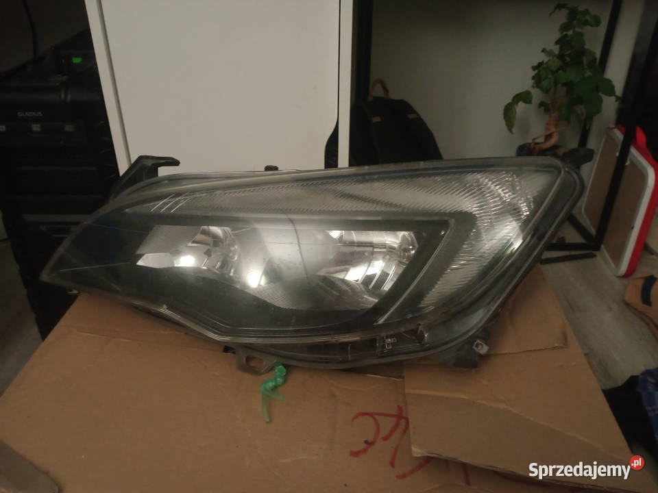 Lewa lampa przednia Opel Astra J Oświetlenie Łódź