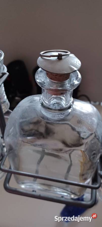 zestaw do alkoholu PRL butelka kieliszki vintage Pozostałe Poznań sprzedam