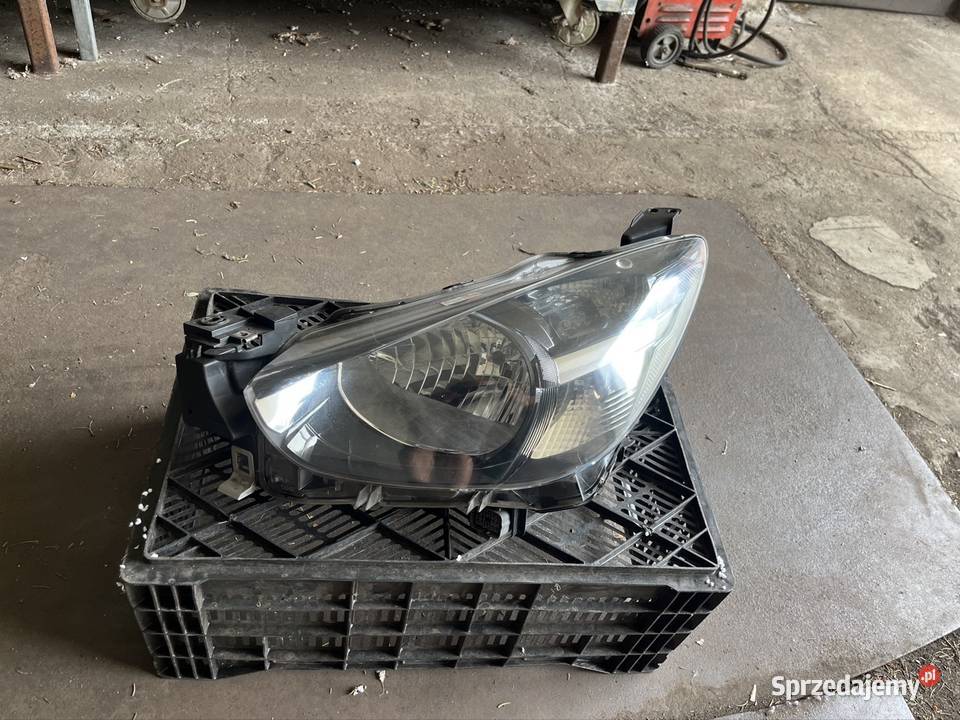 Lampa przednia lewa Mazda 2 DJ mazowieckie