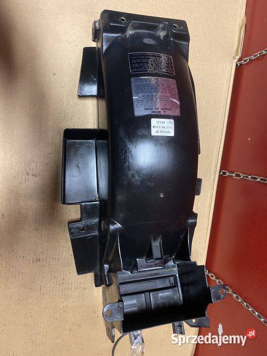 Honda NTV 650 tylny błotnik nadkole B151 Poznań