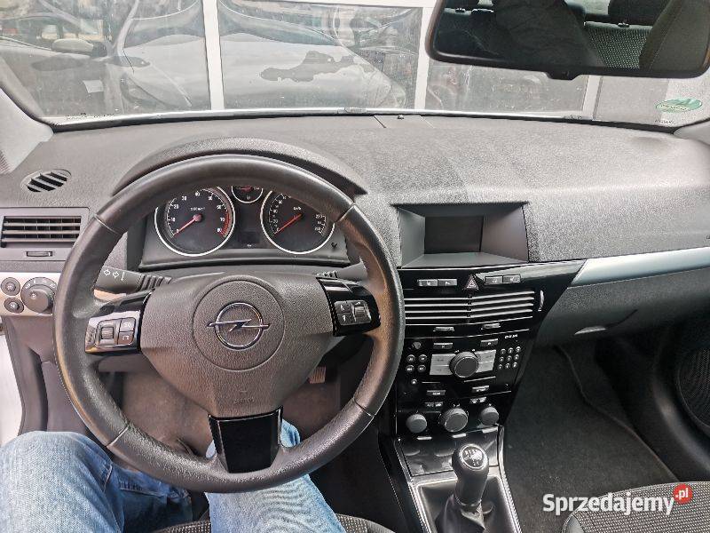 Opel astra H III GTC ksenony Innovation 100Jahre małopolskie Tarnów