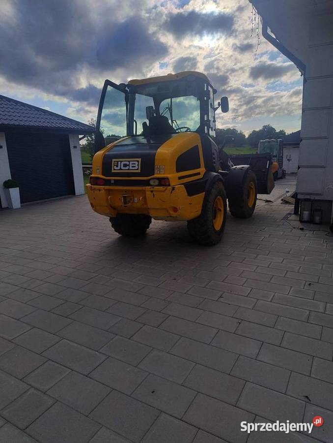 Ładowarka przegubowa JCB 409 T4 sprzedam
