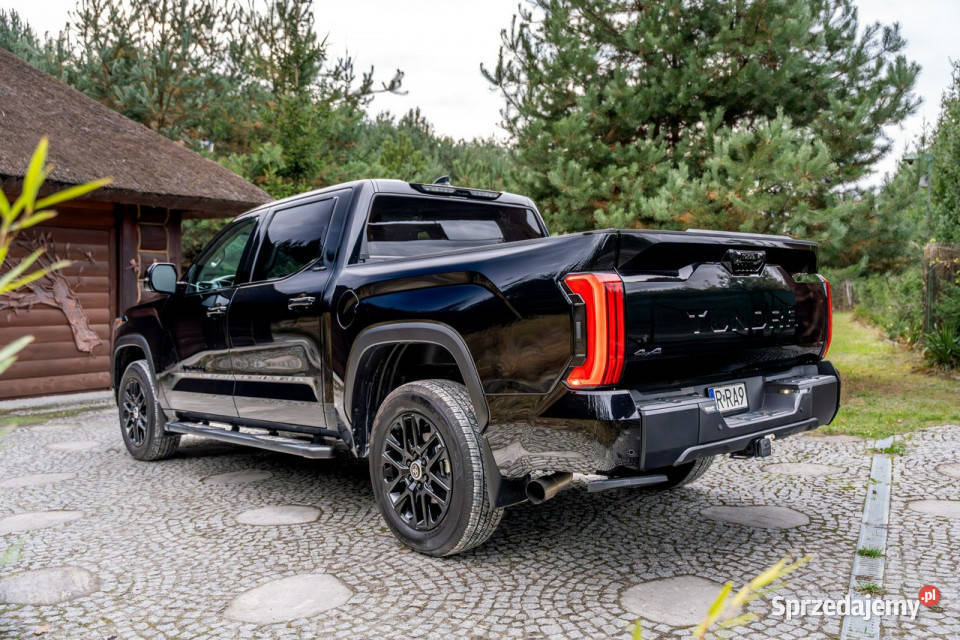 Toyota Tundra Limited 34 V6 Hybrid iFORCE 4x4