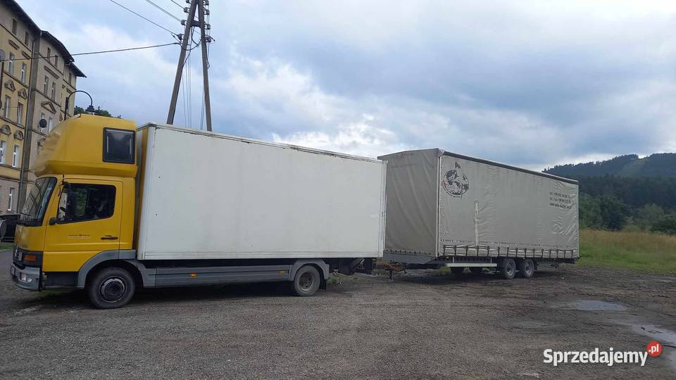 Mercedes Atego kontener winda spanie kurnik Rok produkcji 2002 Wałbrzych