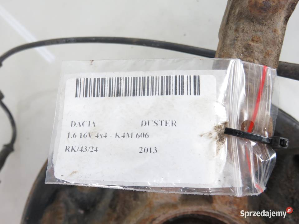 PIASTA TYLNA PRAWA DACIA DUSTER 16 4x4 Piasty i łożyska kół Zawieszenie i amortyzacja