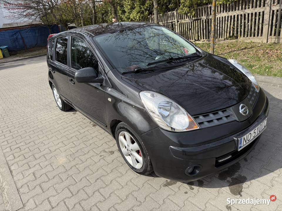 Nissan notę sprawny OC ważne nowe amortyzatory wspomaganie kierownicy