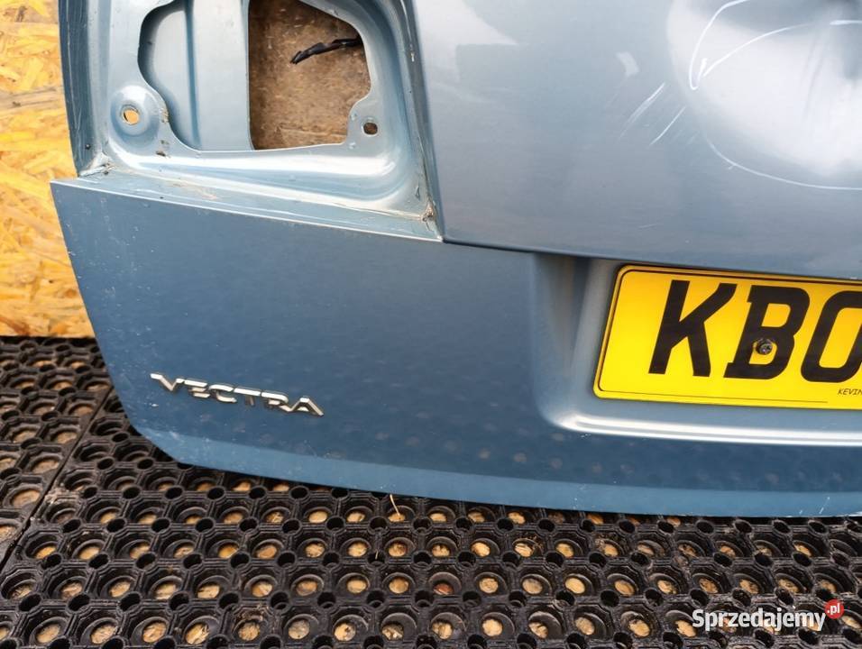 OPEL VECTRA C LIFT KOMBI KLAPA TYŁ Zbierkowo