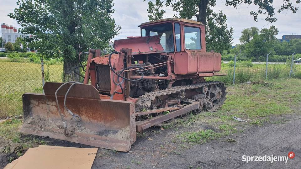 Ciągnik gąsiennicowy spychacz DT75 Kutno