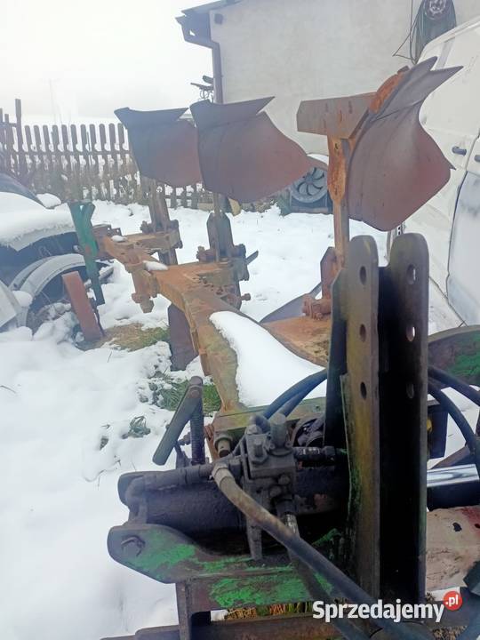 Pług 3 skibowy obrotowy