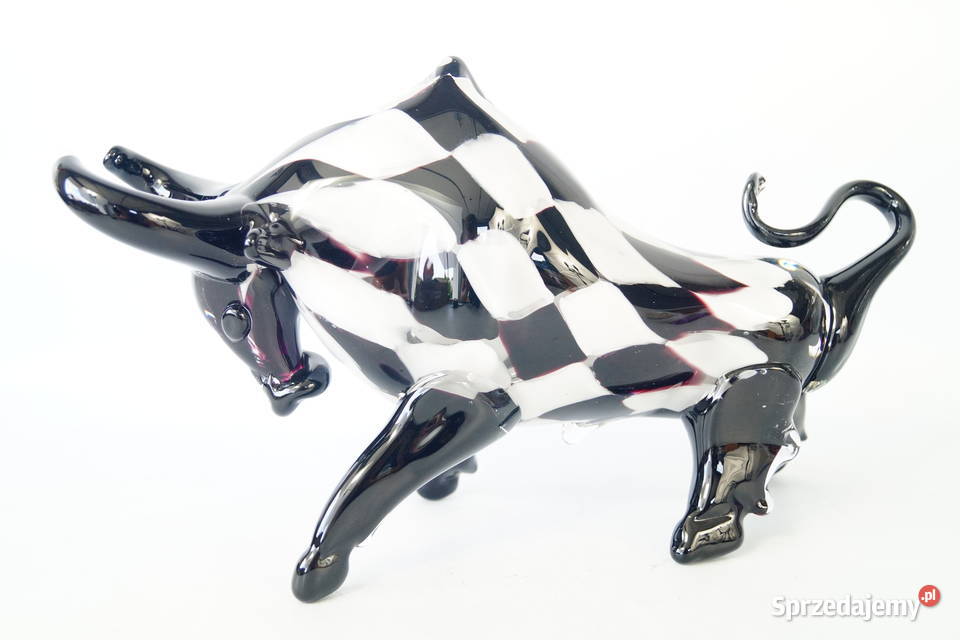 Byk z Wall Street szklana figura Murano style wielkopolskie Gizałki