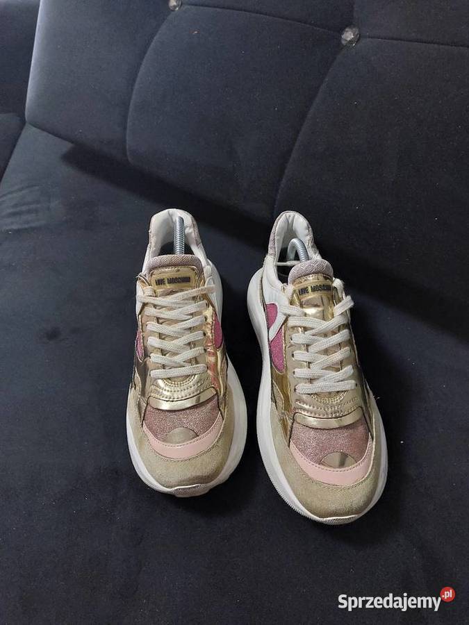 Buty sneakersy love moschino